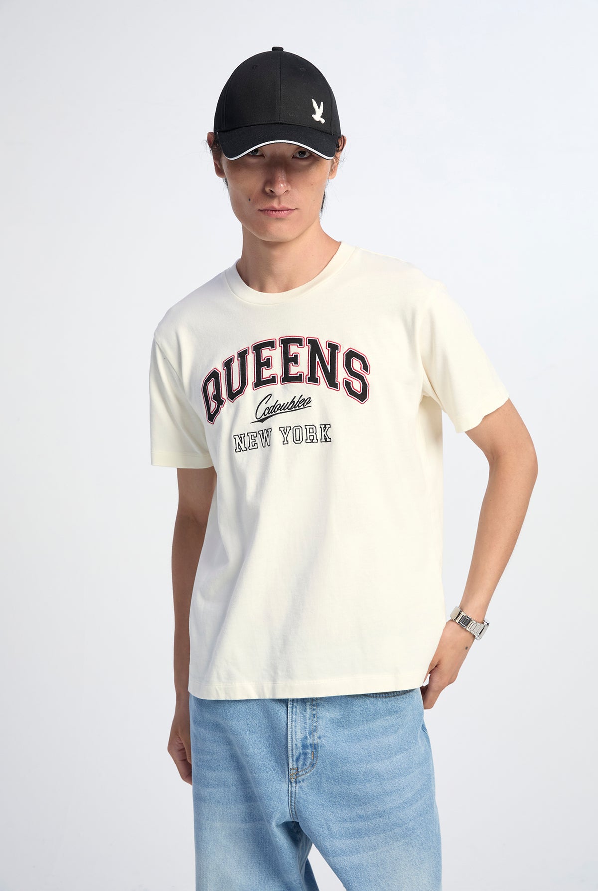QUEENS NEW YORK GRAPHIC TEE