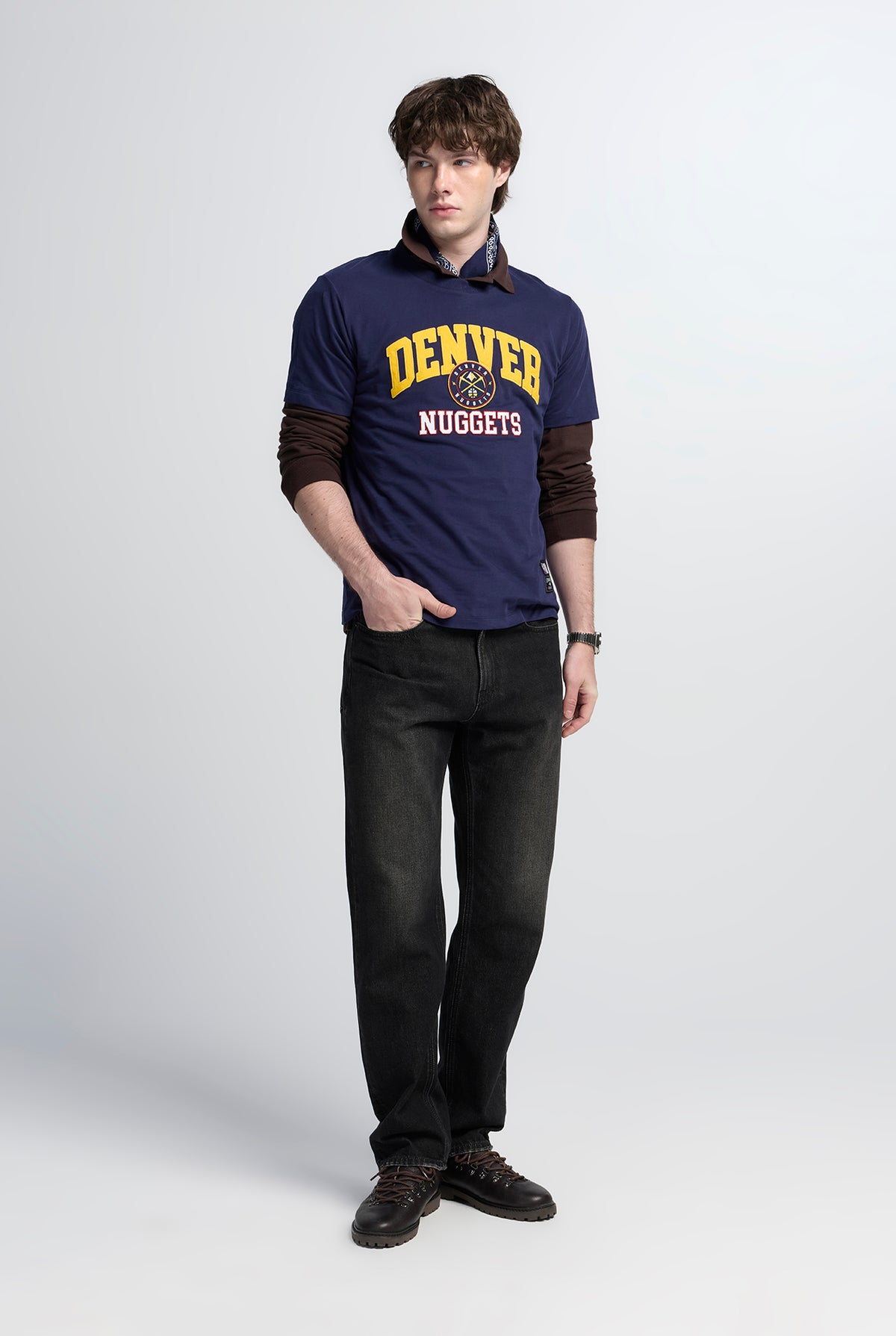 NBA DENVER NUGGETS COLLEGIATE LOGO TEE