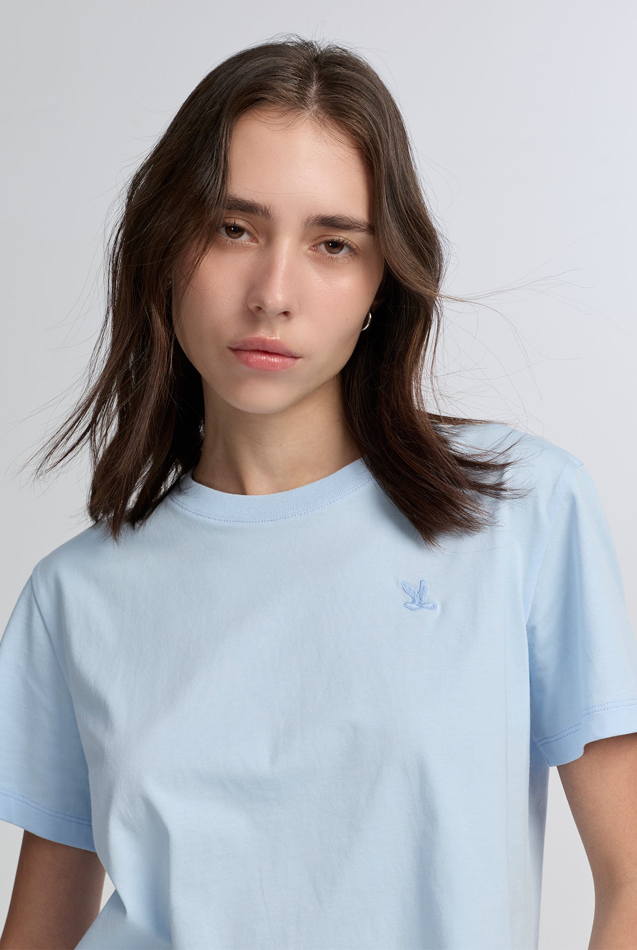 SIGNATURE BIRD LOGO CROPPED TEE