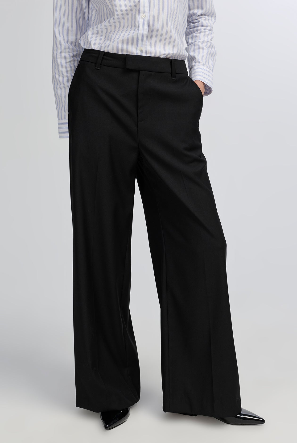 STRAIGHT-LEG MID PANTS