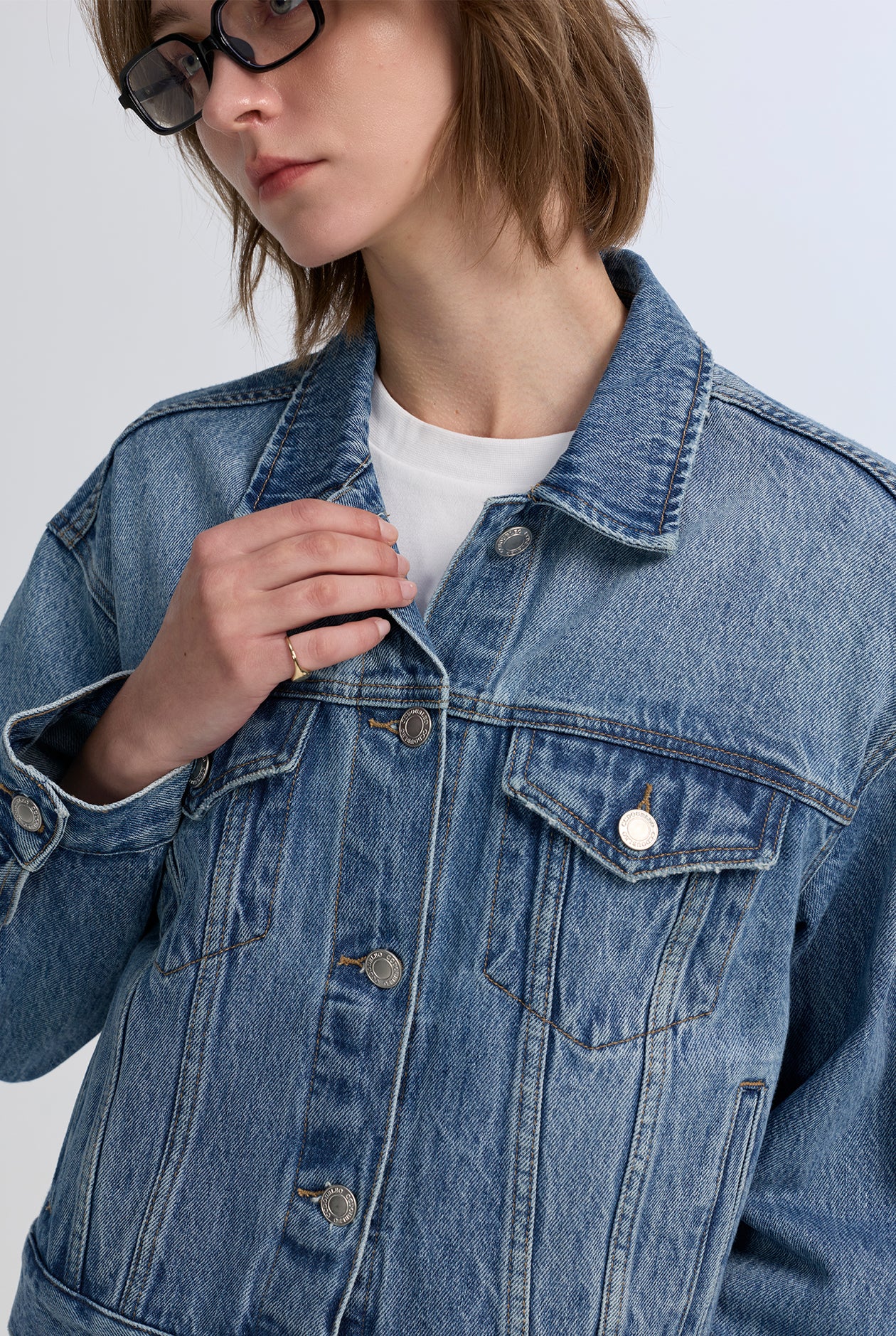MID-BLUE OVERSIZE TRUCKER JACKET