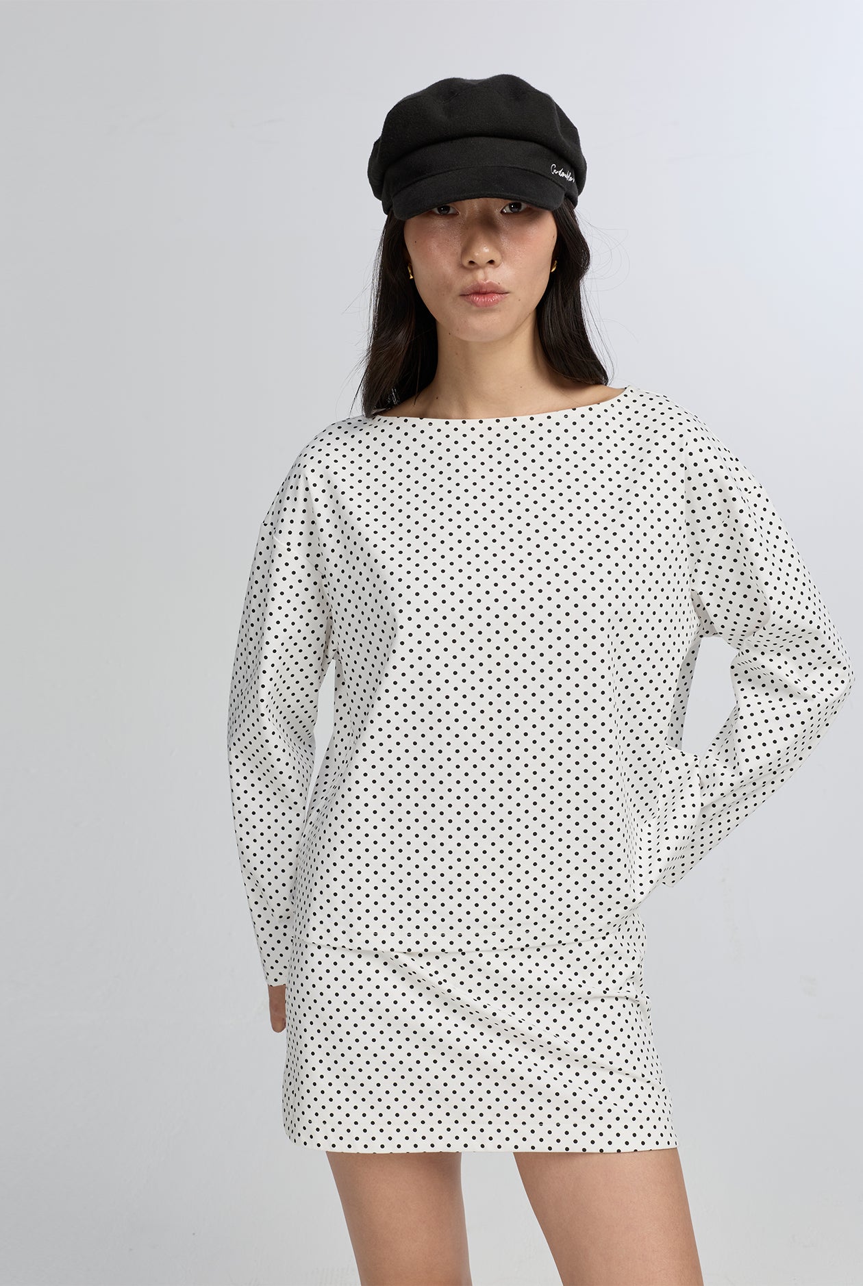 BOAT NECK LONG SLEEVE TOP