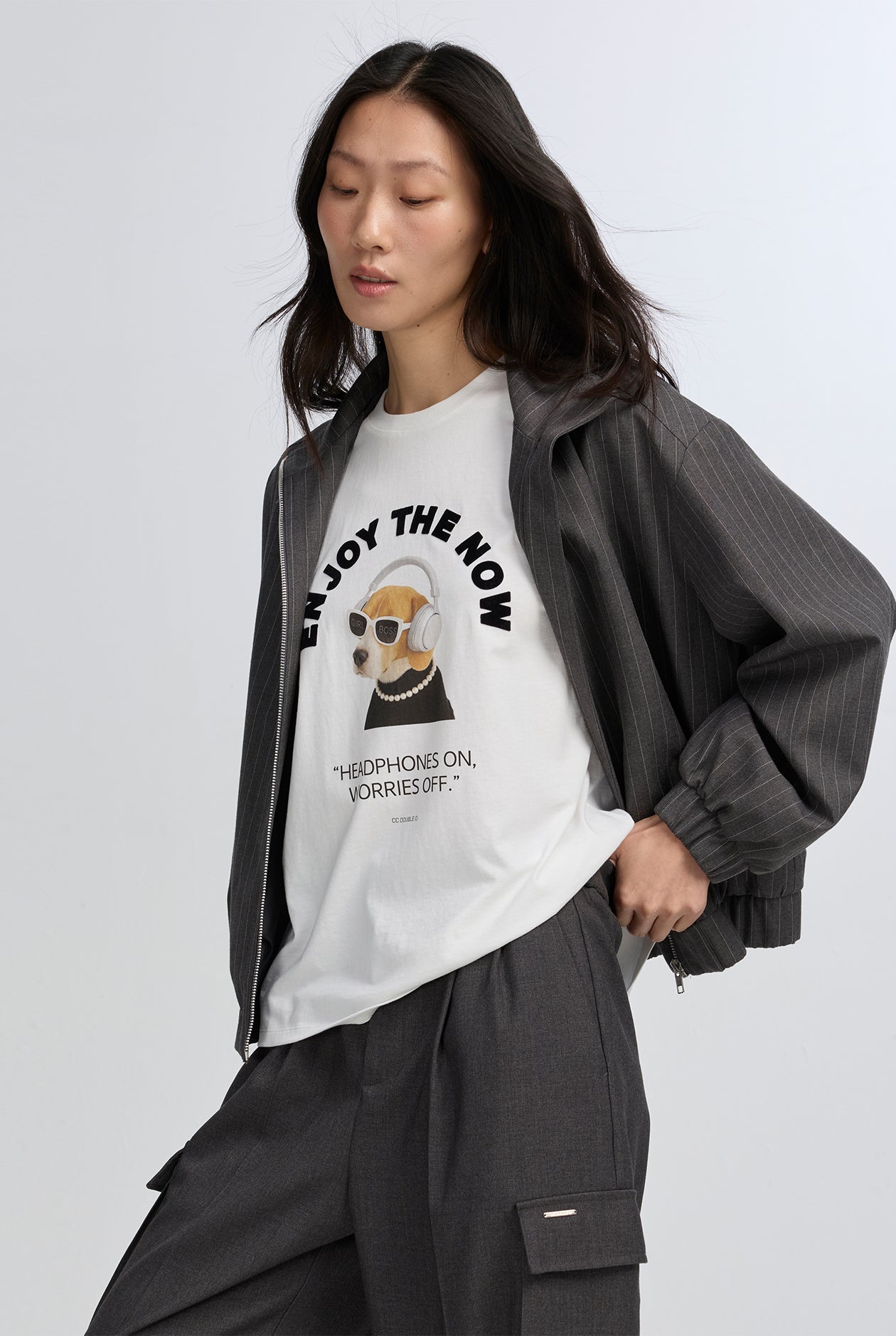 HEADPHONES DOG OVERSIZED GRAPHIC TEE