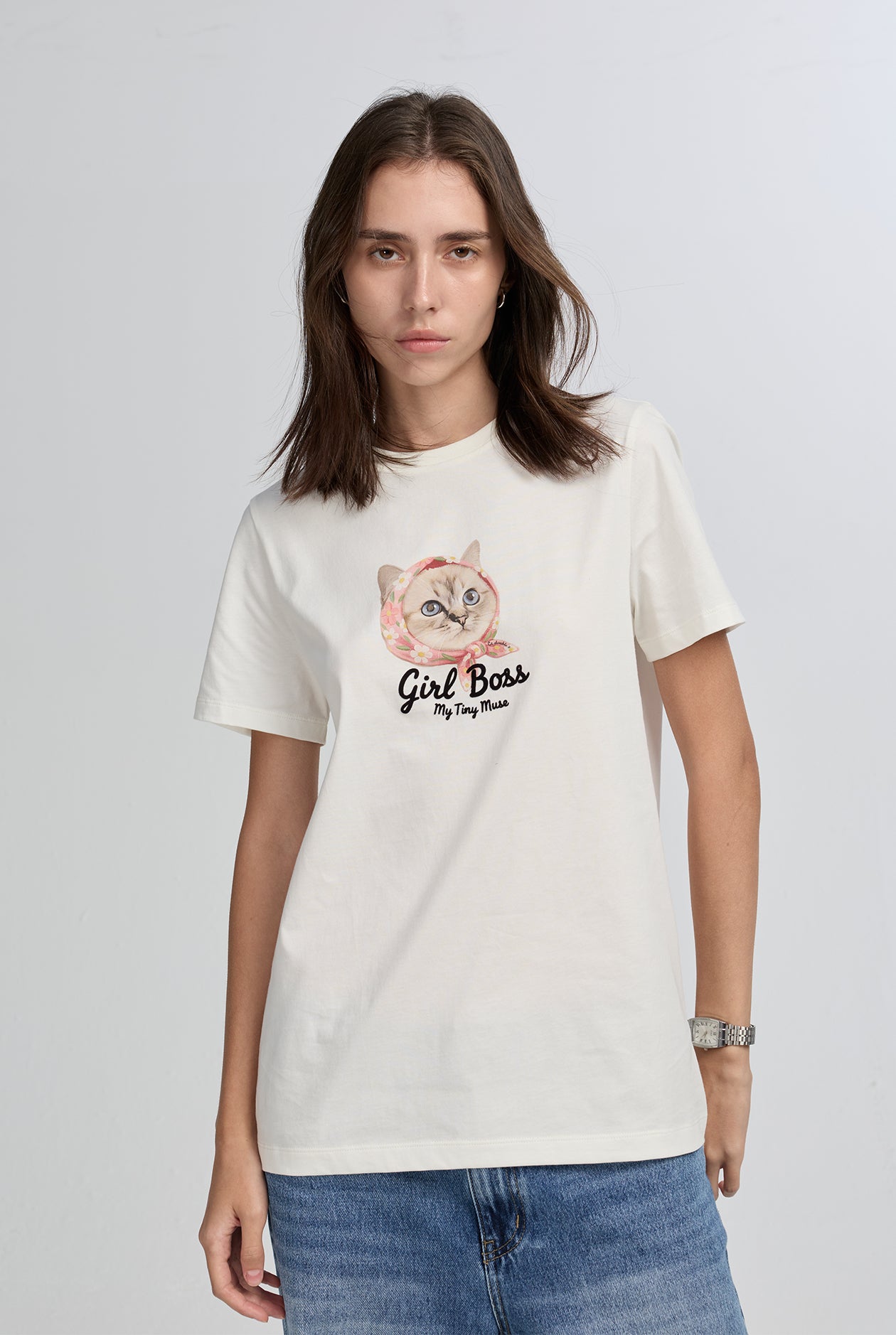 CAT GIRL BOSS GRAPHIC TEE