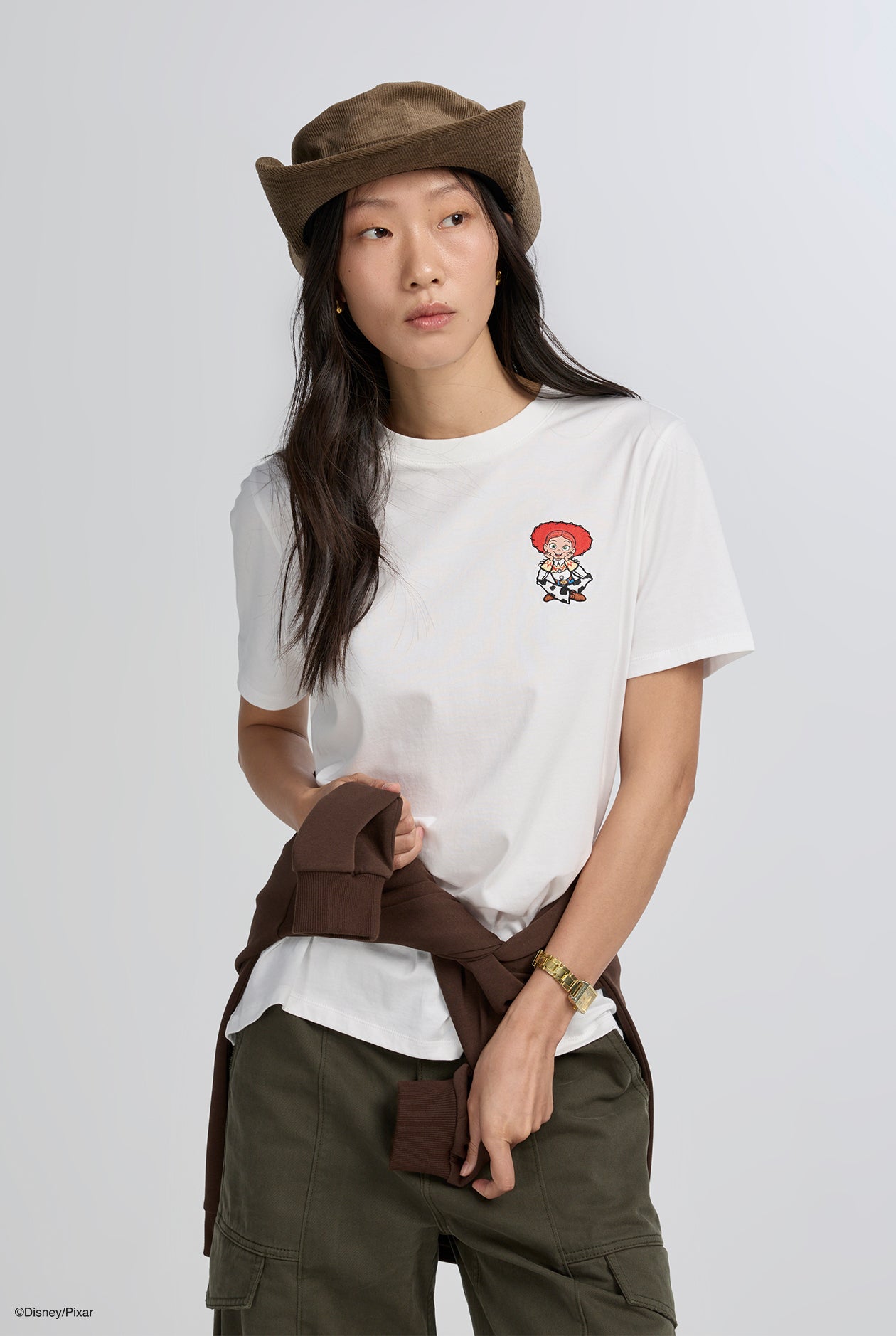 TOY STORY "JESSIE" EMBROIDERY RELAX TEE