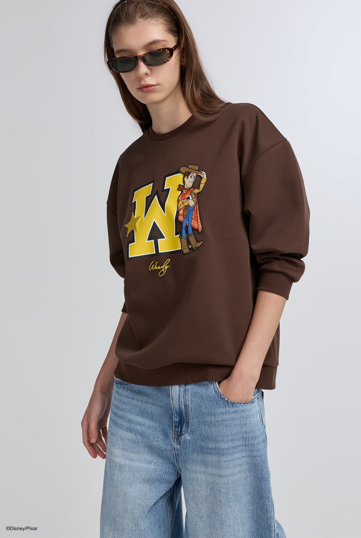 TOY STORY WOODY SIGNATURE SWEATSHIRT