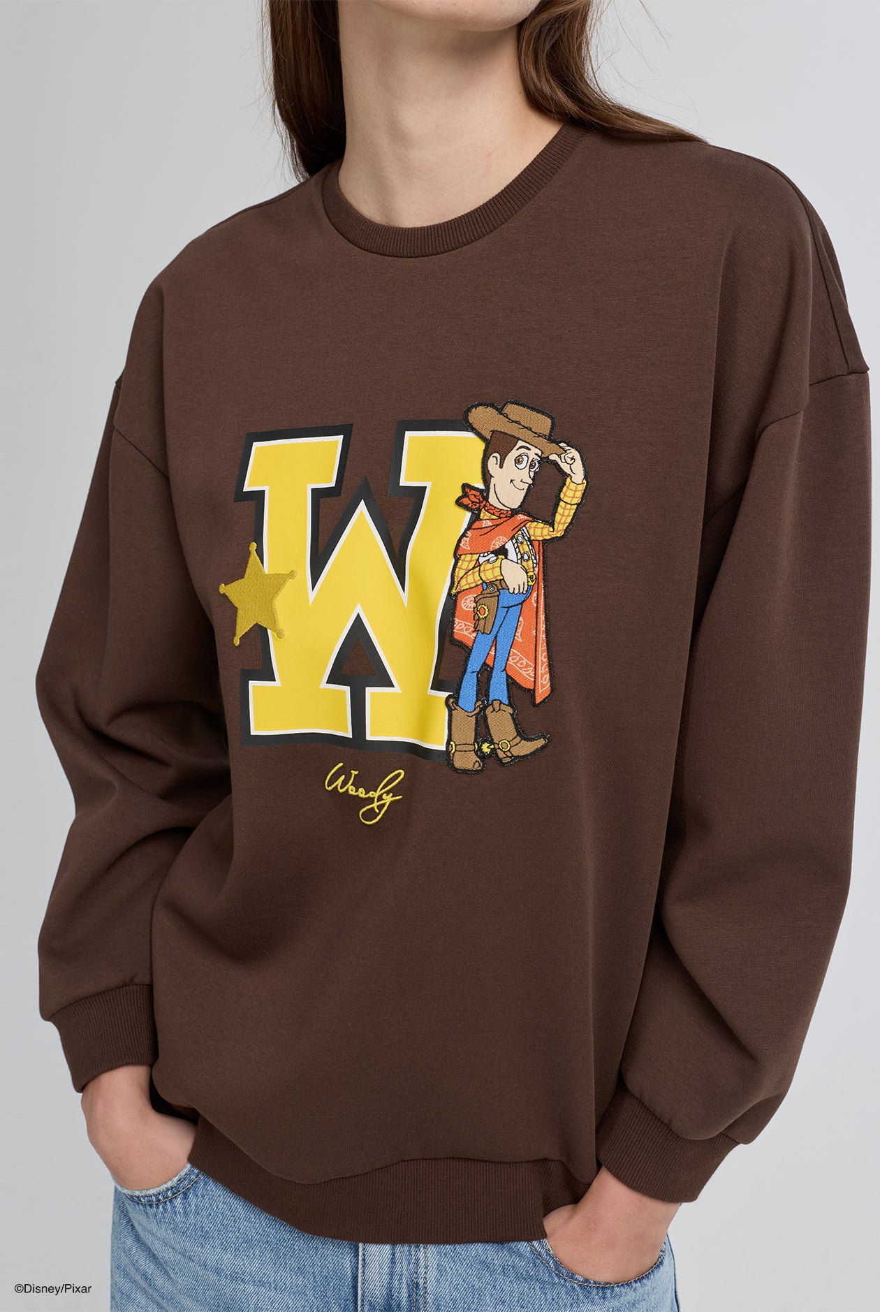 TOY STORY WOODY SIGNATURE SWEATSHIRT