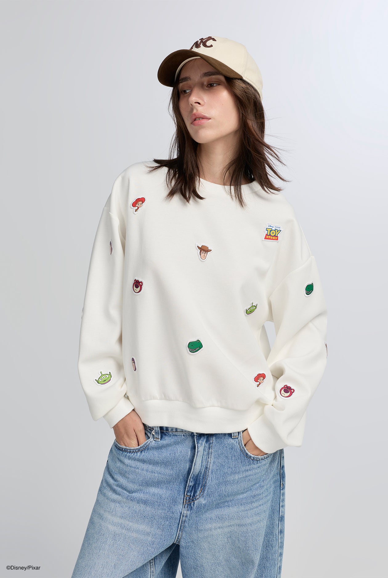 TOY STORY CHARACTER EMBROIDERY SWEATSHIRT