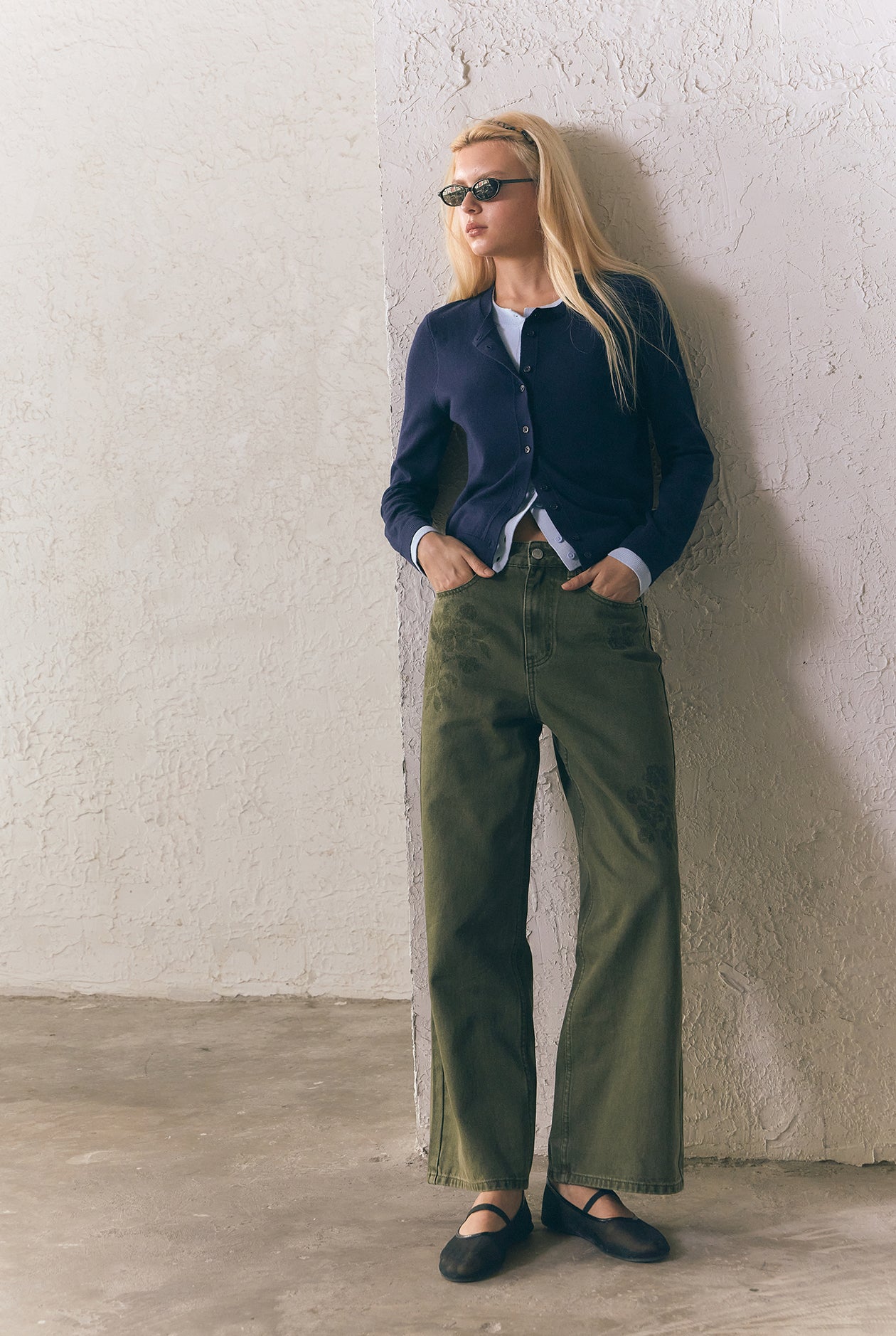 EMBROIDERED BAGGY PANTS