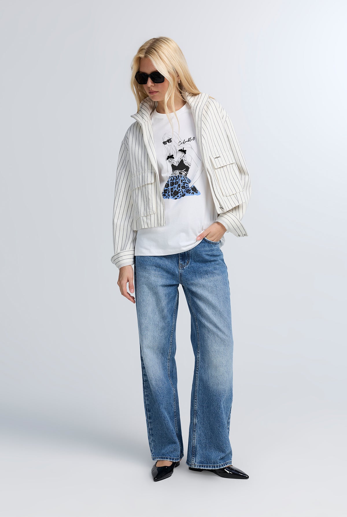 GIRL PORTRAIT GRAPHIC TEE