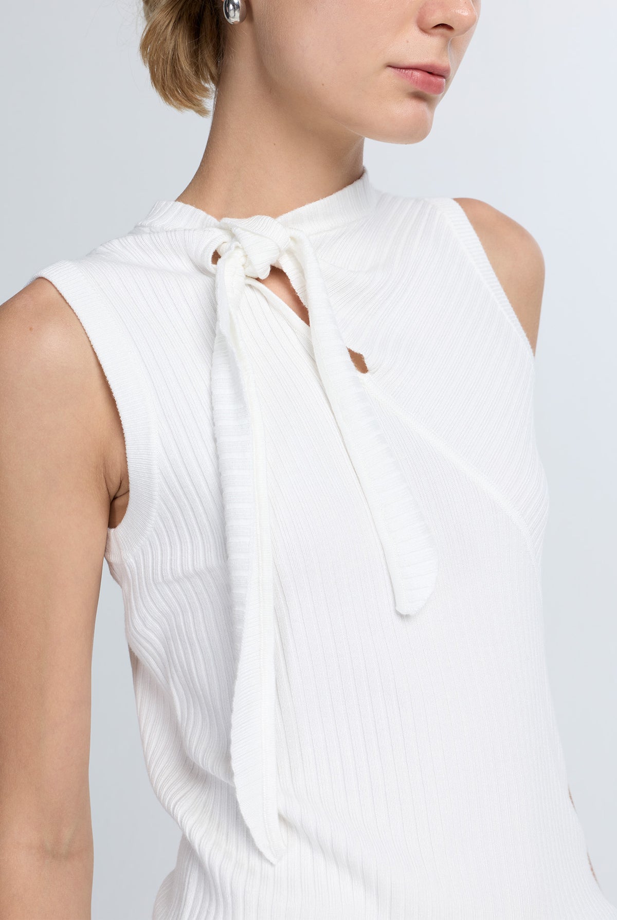 BOW TIE KNIT TOP