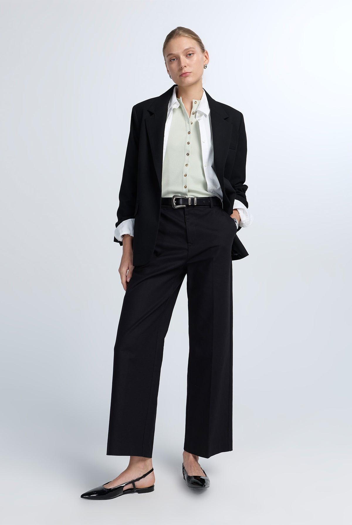 MID-RISE TAILORED ANKLE PANTS