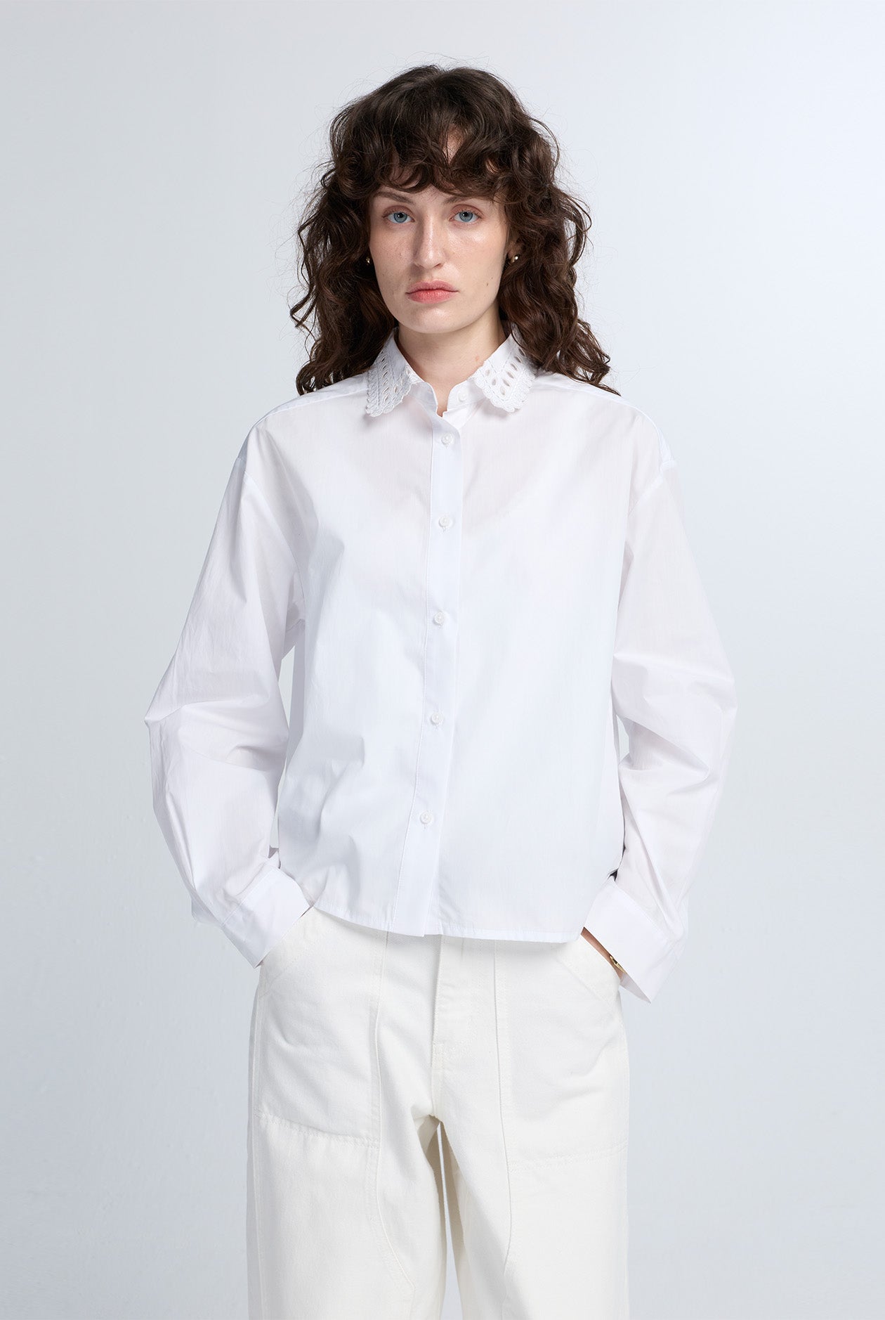 EYELET COLLAR CROP SHIRT