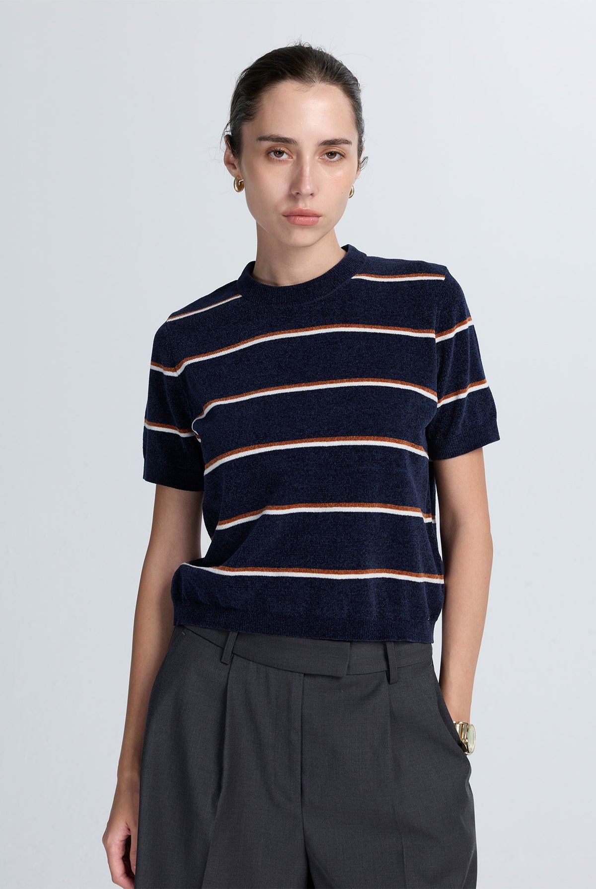 STRIPED SHORT SLEEVE KNIT TOP
