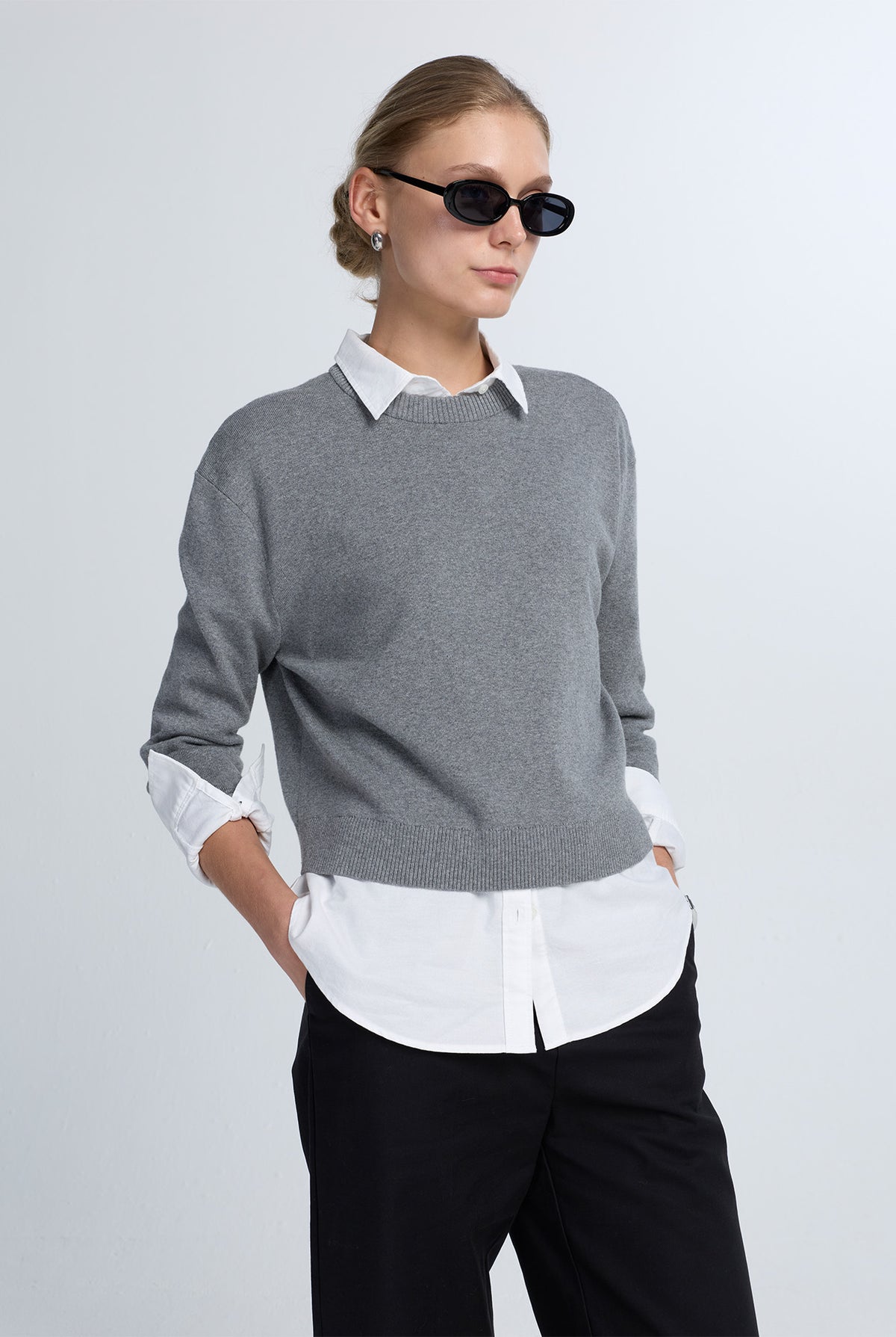ECO-FRIENDLY YARN CROPPED KNITTED SWEATER