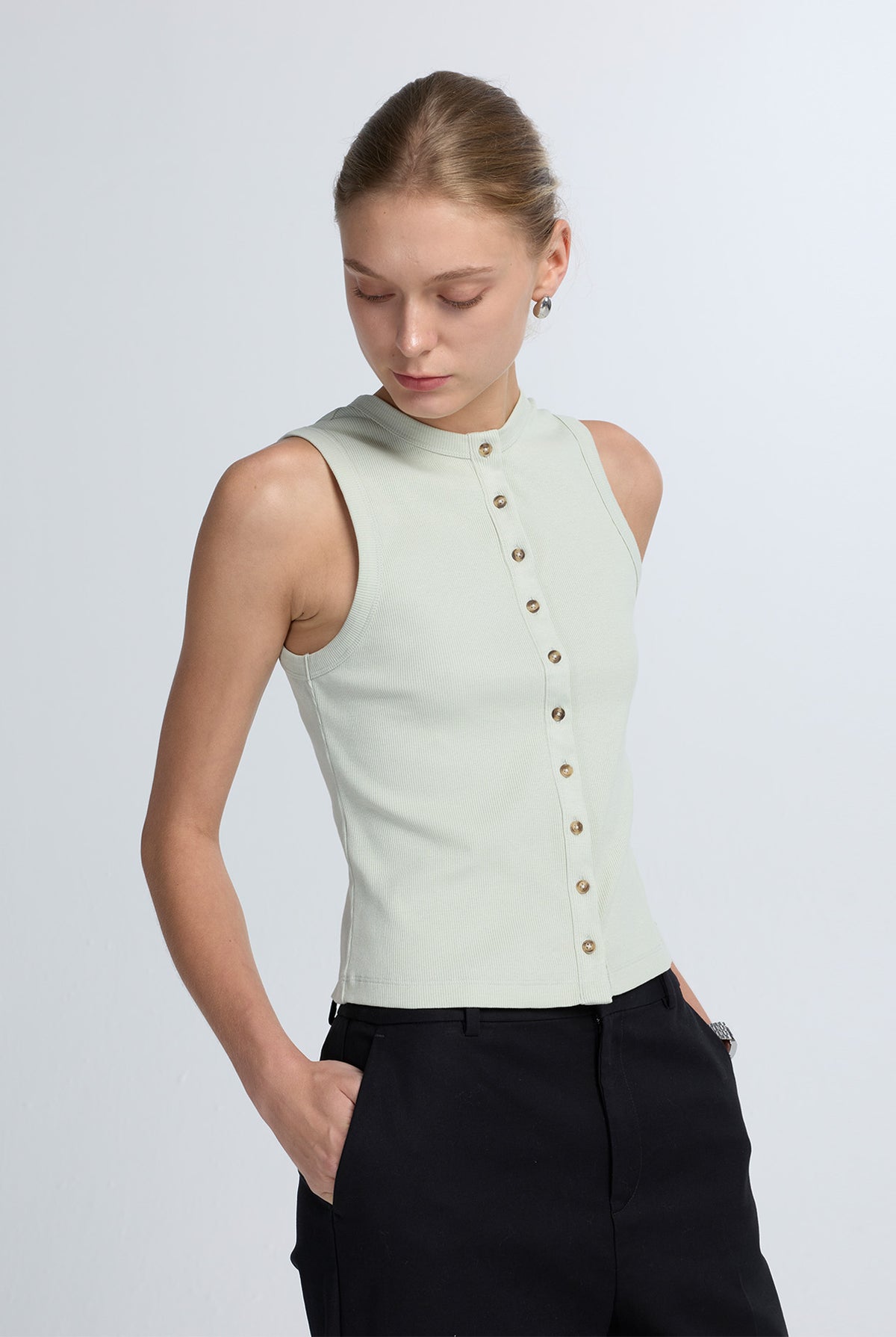 BUTTON FRONT RIBBED TANK TOP