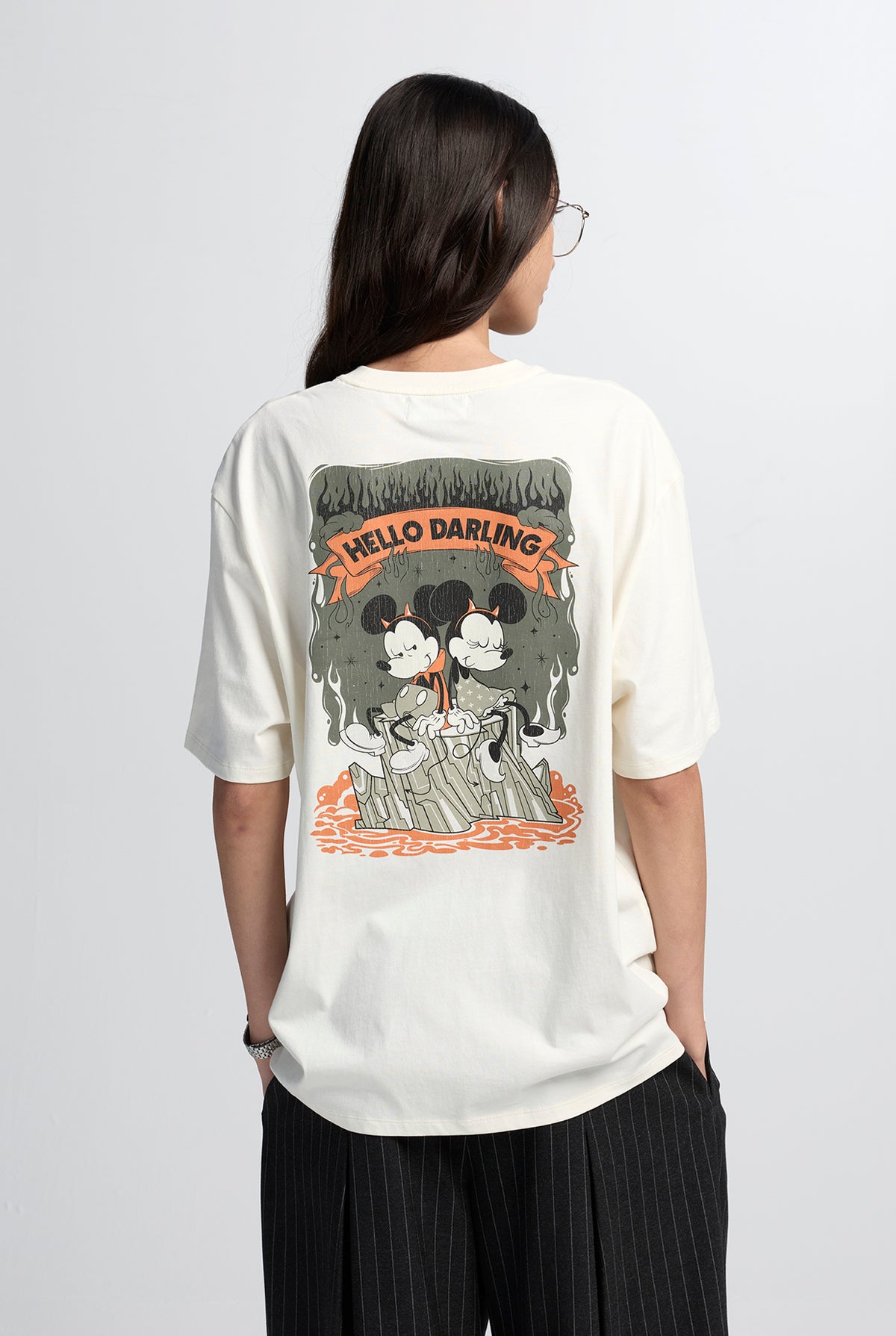 เสื้อยืดทรงโอเวอร์ไซส์ ลายมิคกี้ ฮาโลวีน