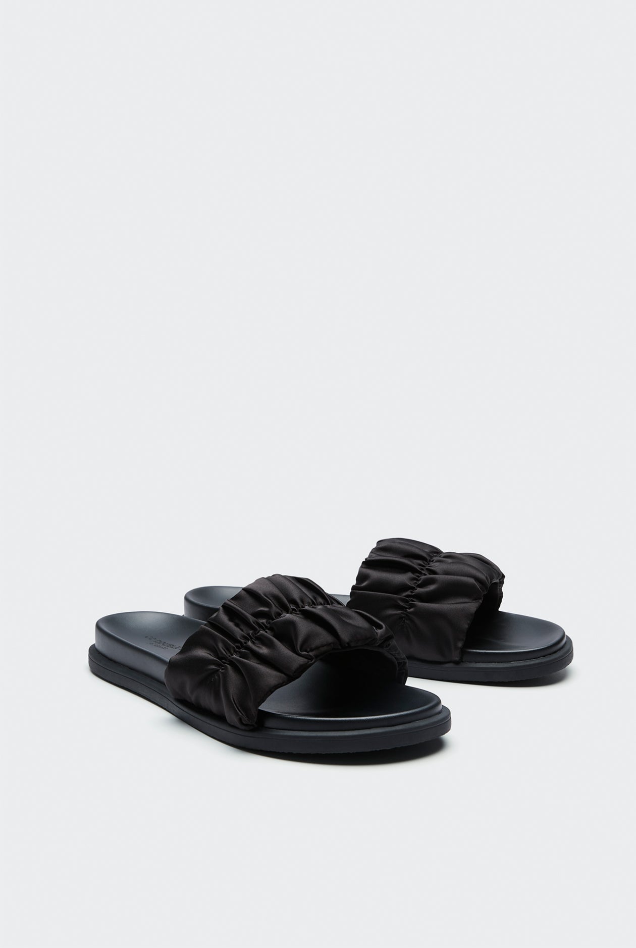RUCHED STRAP SLIDES