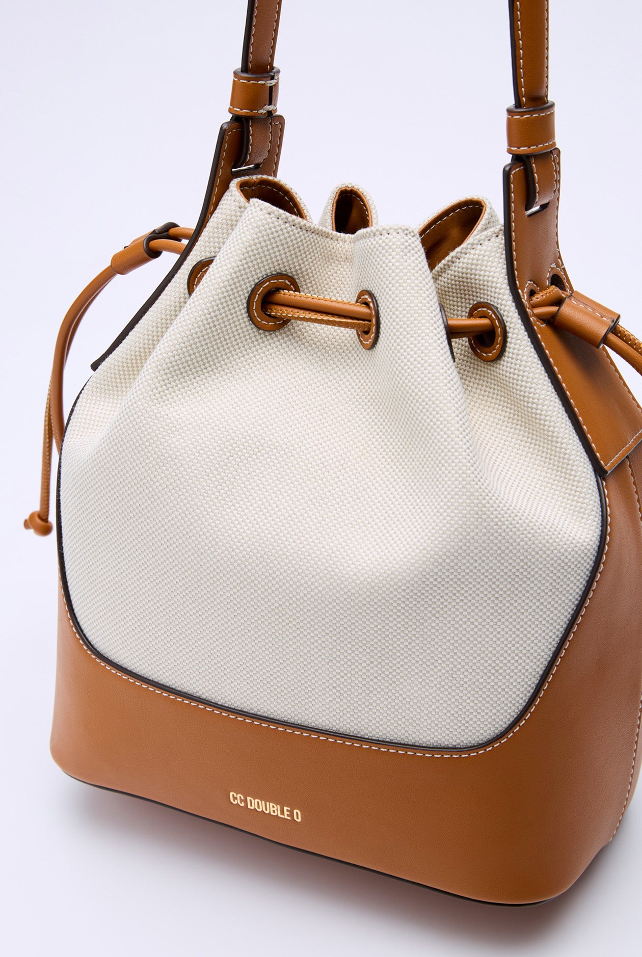 CANVAS BUCKET BAG