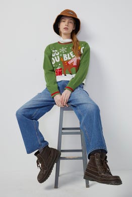 KNITTED HAPPY REINDEER CROPPED SWEATER